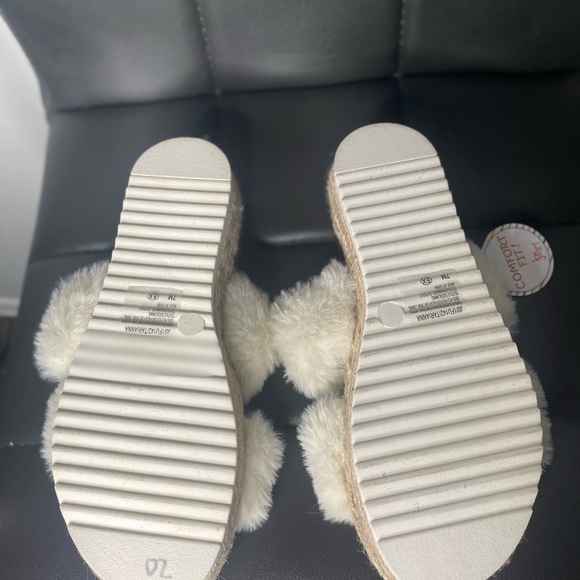 Spring sandals - Picture 7 of 7